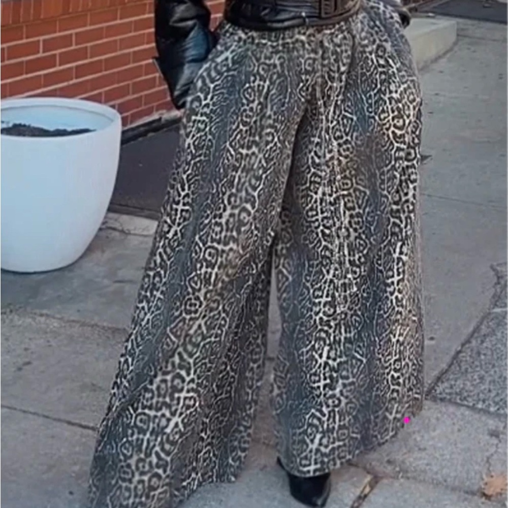 Leopard Print Wide Leg Pants